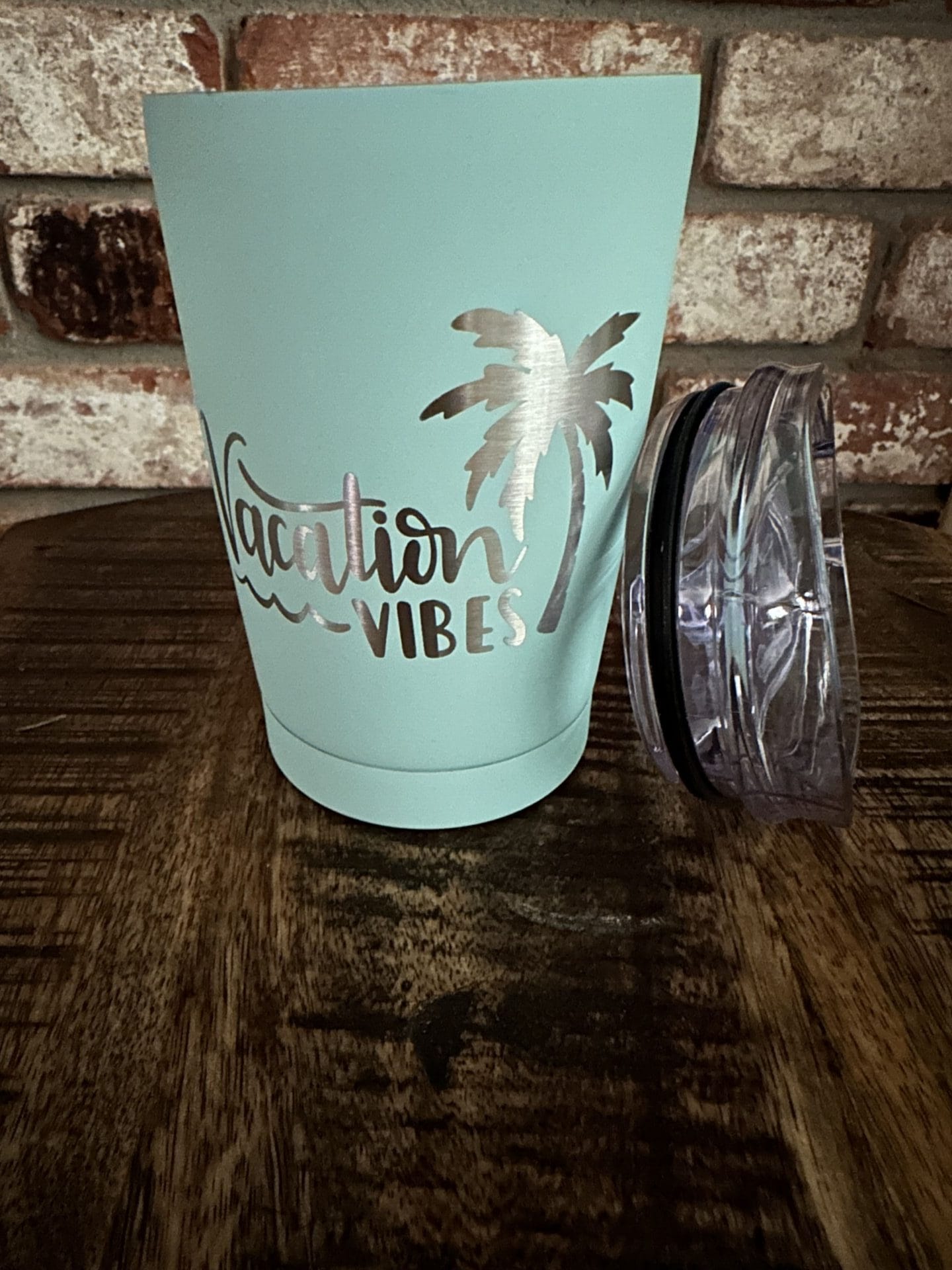 20 oz. Tiffany Blue Vacation Vibes Cocktail Tumbler with Clear Slider Lid - Image 3