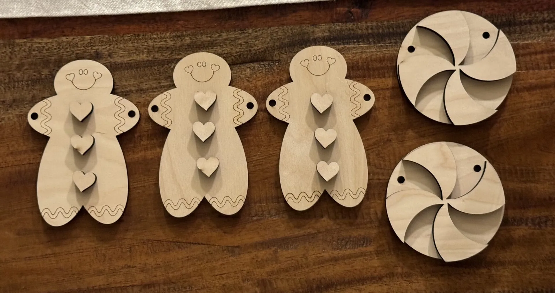 Gingerbread and Peppermint DIY Garland Banner