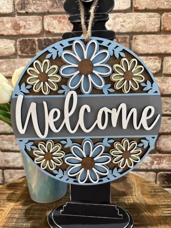 Welcome Spring Daisy Door Hanger