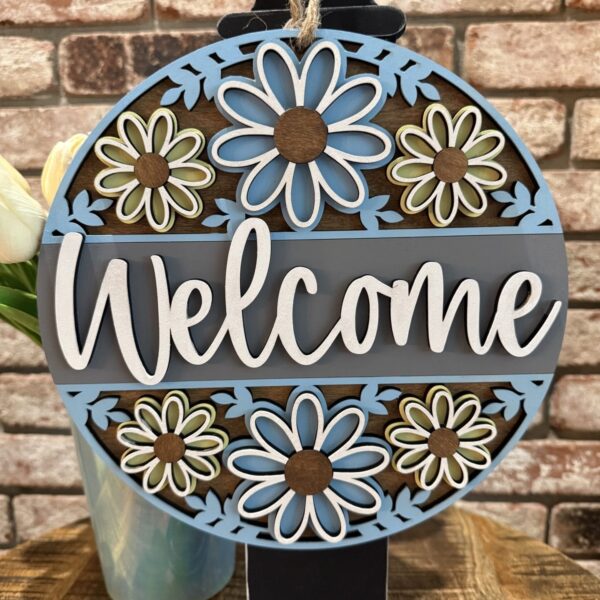 Welcome Spring Daisy Door Hanger