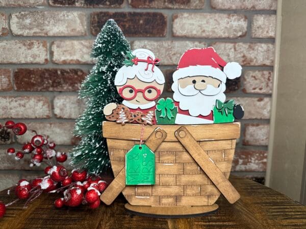 Santa and Mrs Claus For Flower Basket Interchangeable Weave Basket