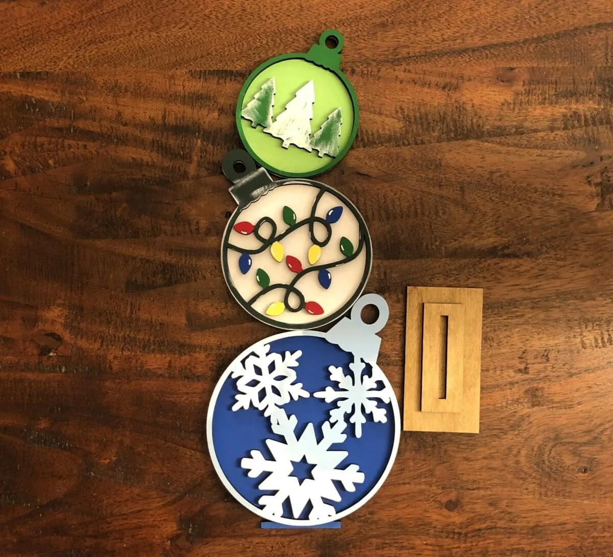 Stacking Ornaments Table/Shelf Sitter - Image 9