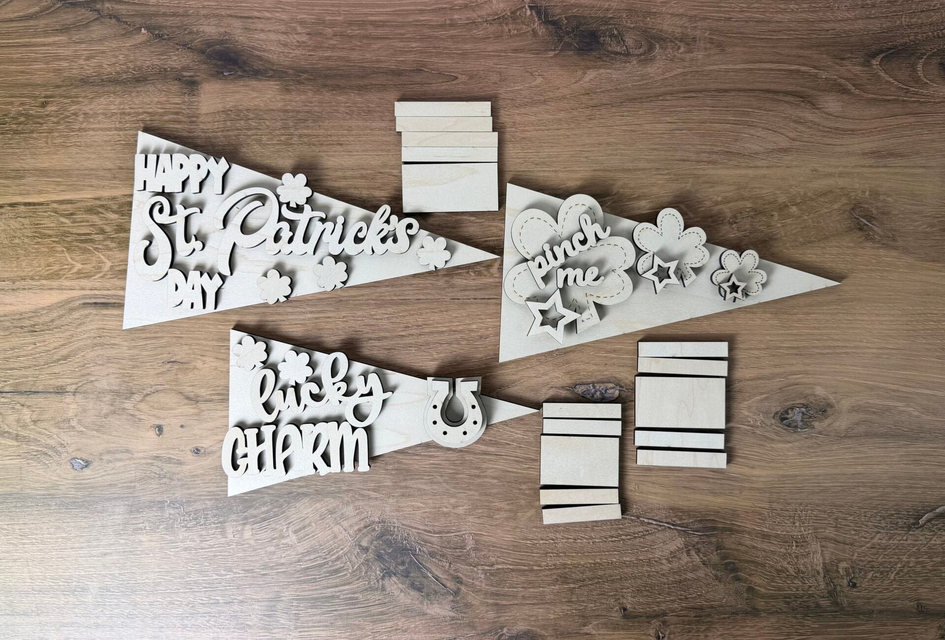 St Pattys Pennant Interchangeable 3 Piece Set - Image 2