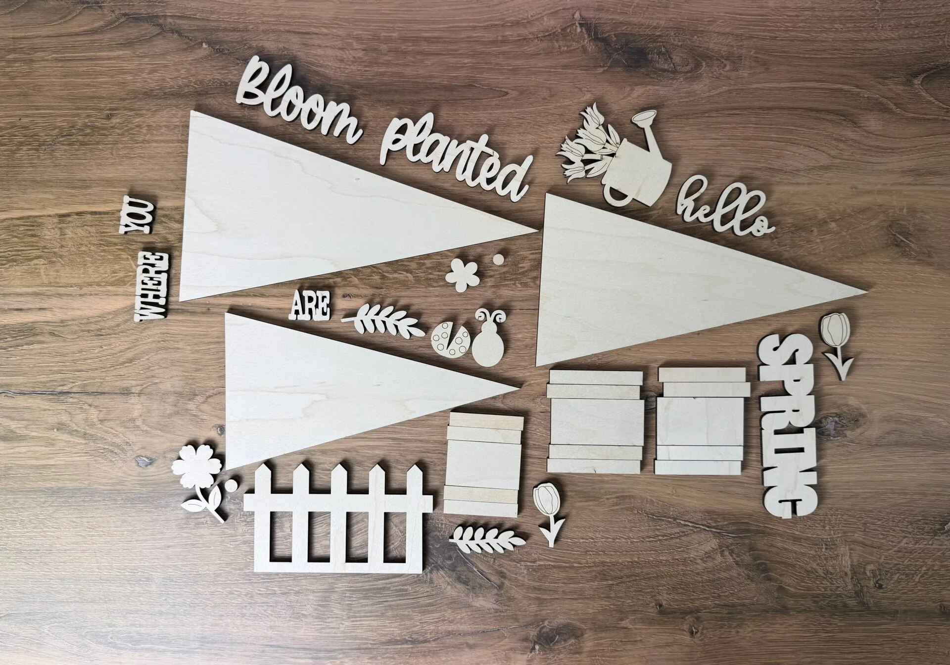 Hello Spring Pennant Interchangeable 3 Piece Set - Image 3