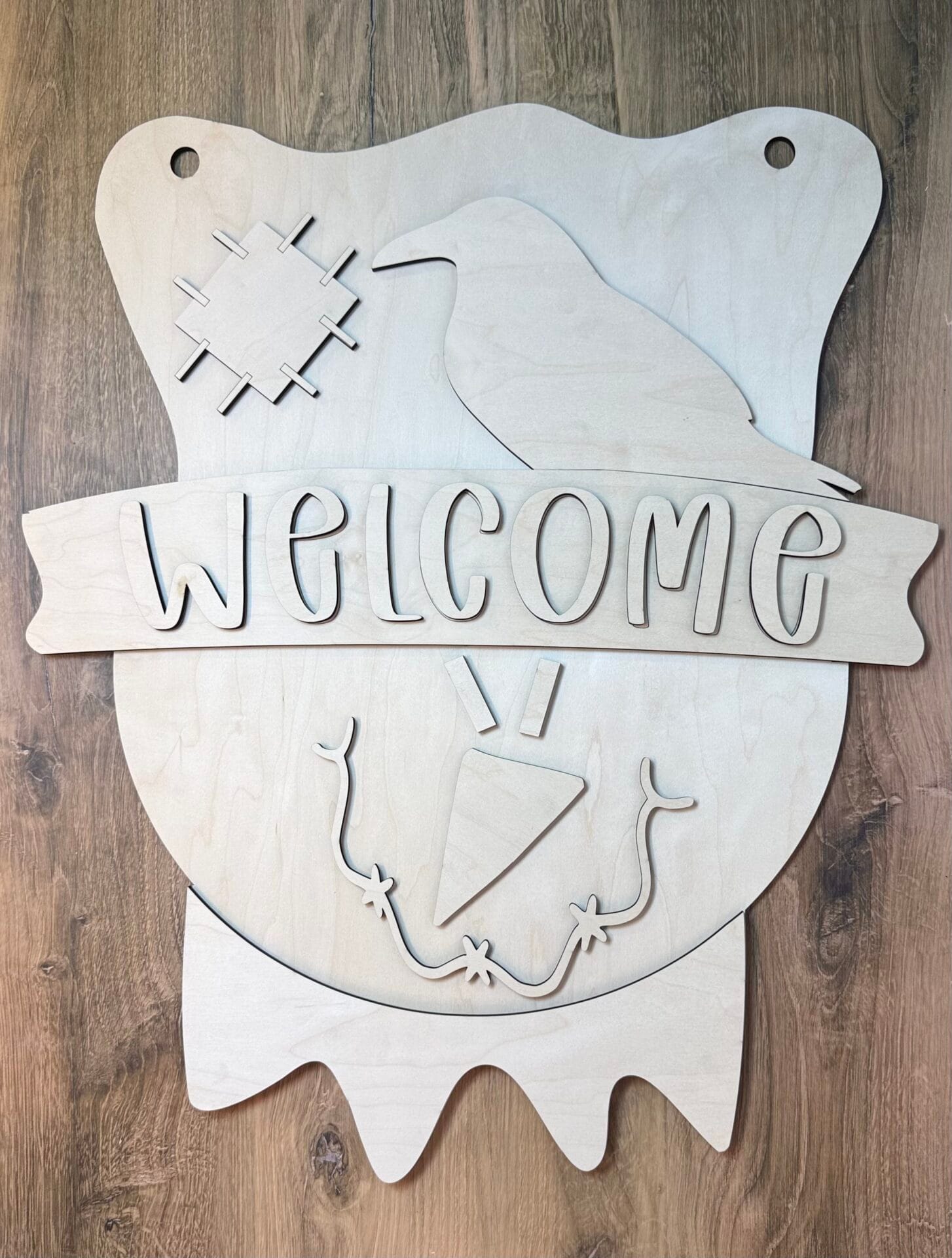 Scarecrow Snowman Reversible Door Hanger - Image 3